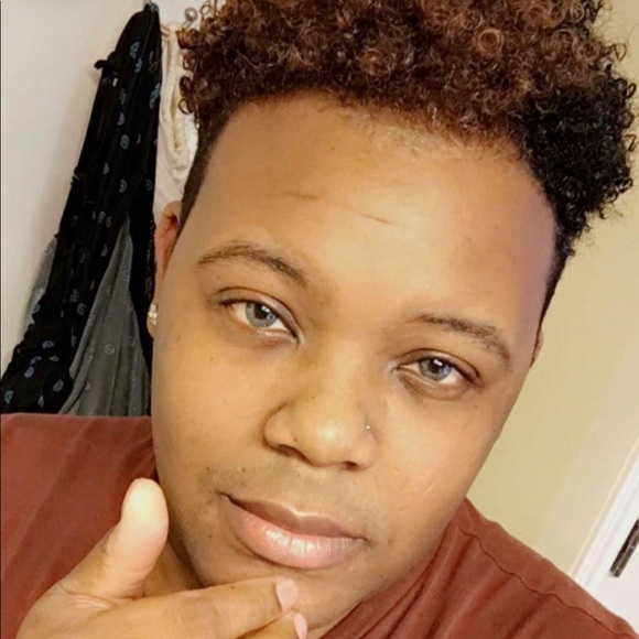 Meet your Posher, Quentin - Picture 2 of 4